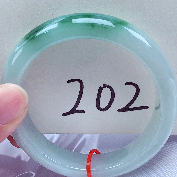 翡翠未镶嵌手镯翡翠