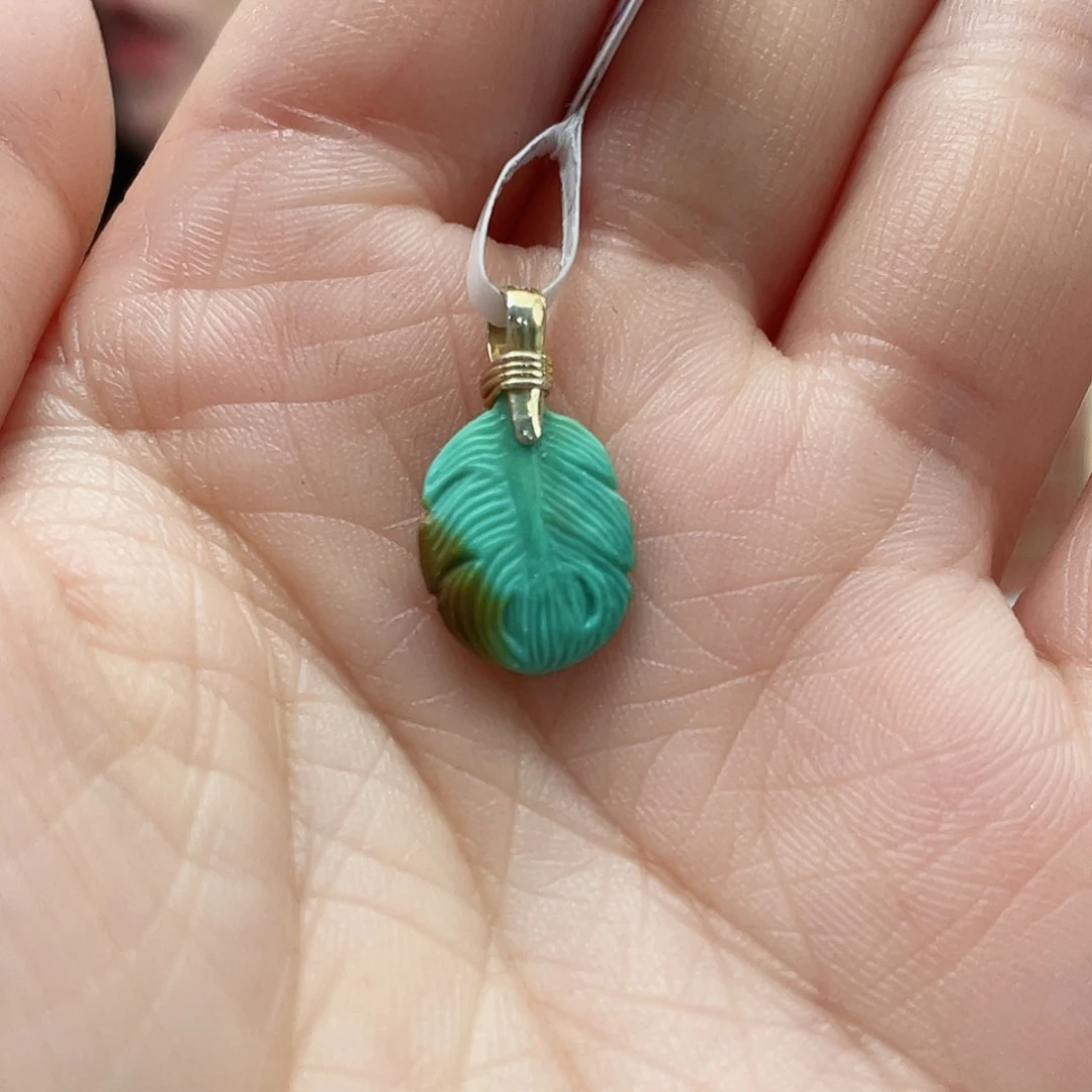 绿松石颈饰未镶嵌
