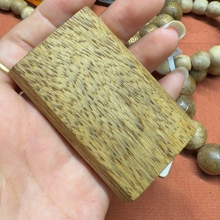 大叶紫檀（黑酸枝木类）