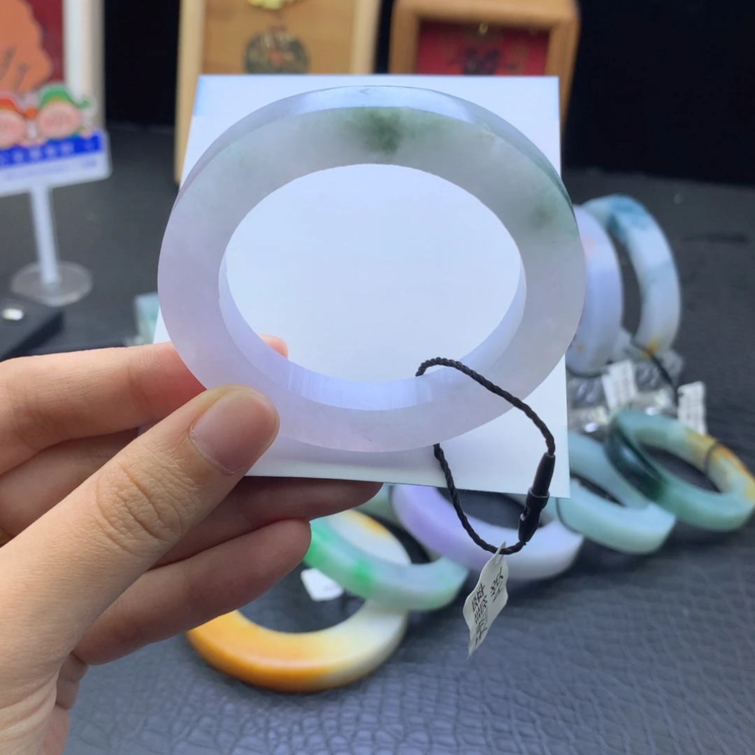 定制翡翠未镶嵌翡翠手镯