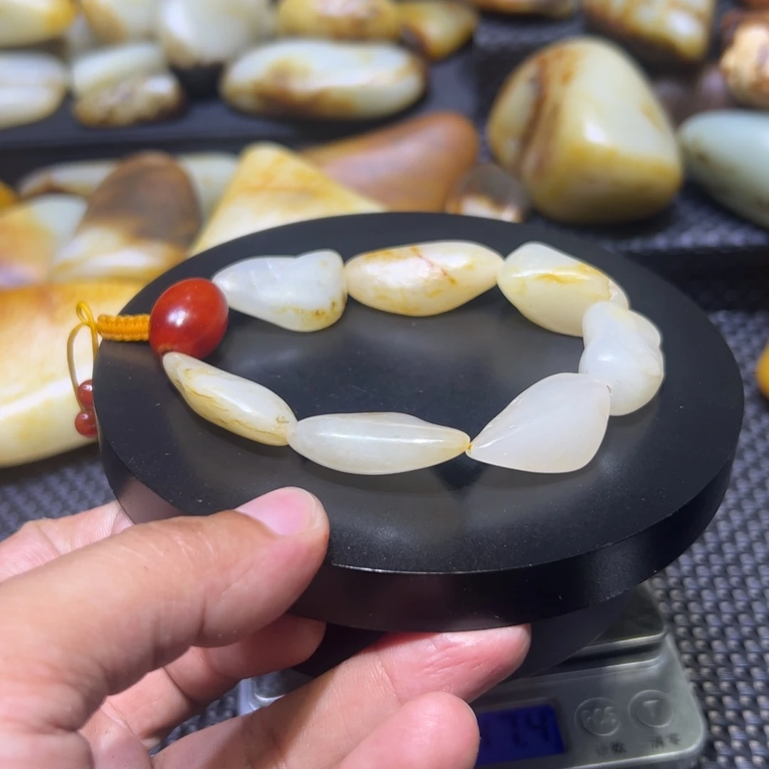 和田玉（子料）未镶嵌颈饰57