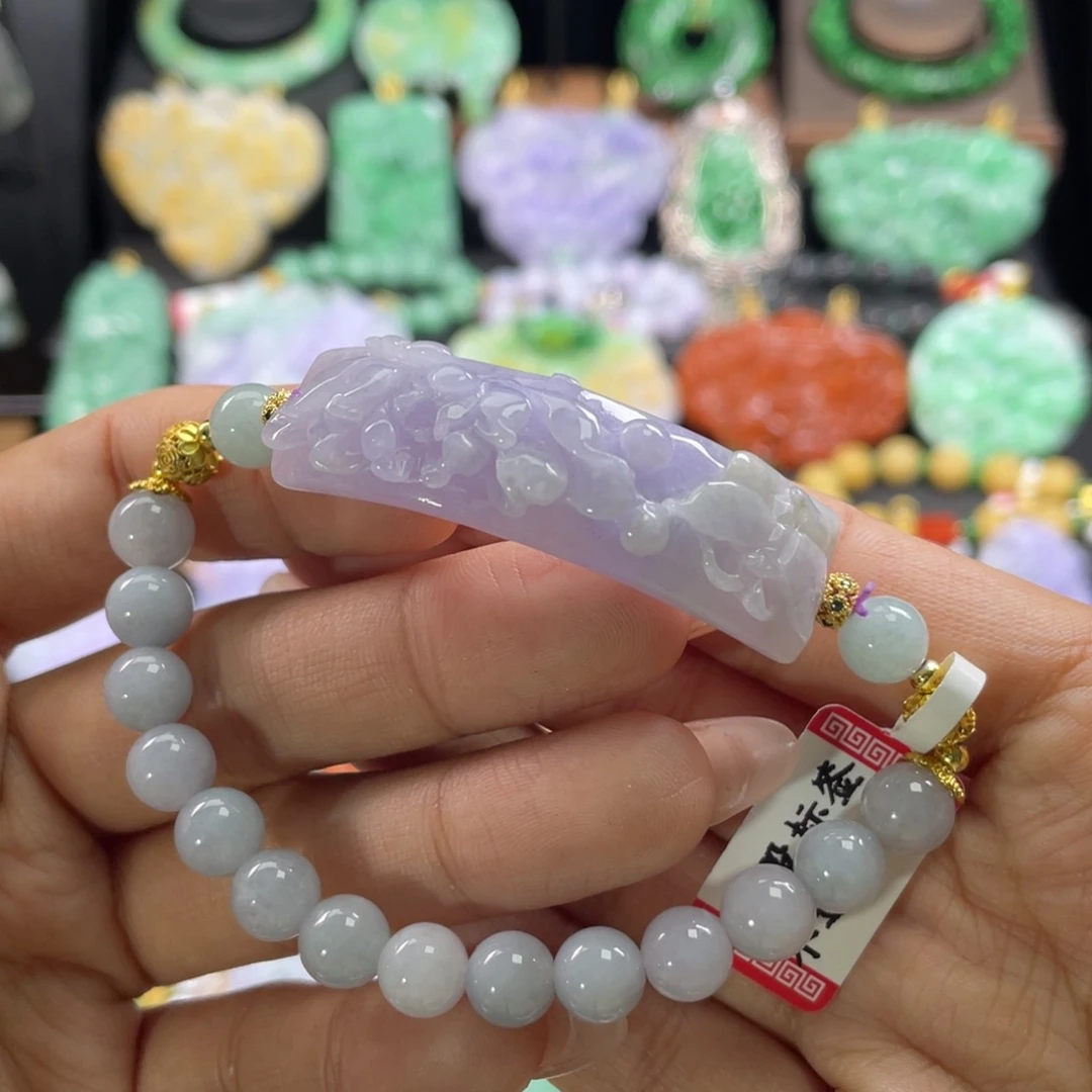 翡翠未镶嵌手链待编织