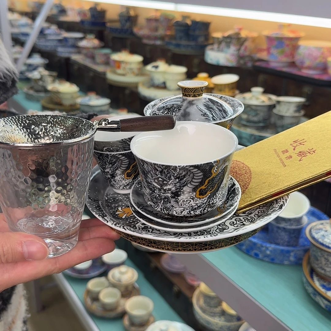 祝我们成为更好的人