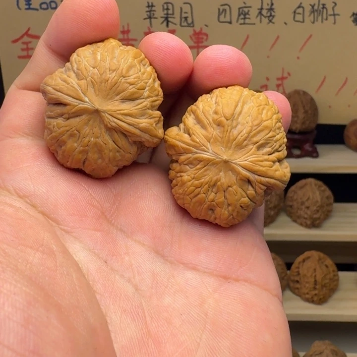 铁锤妹妹全品38。。
