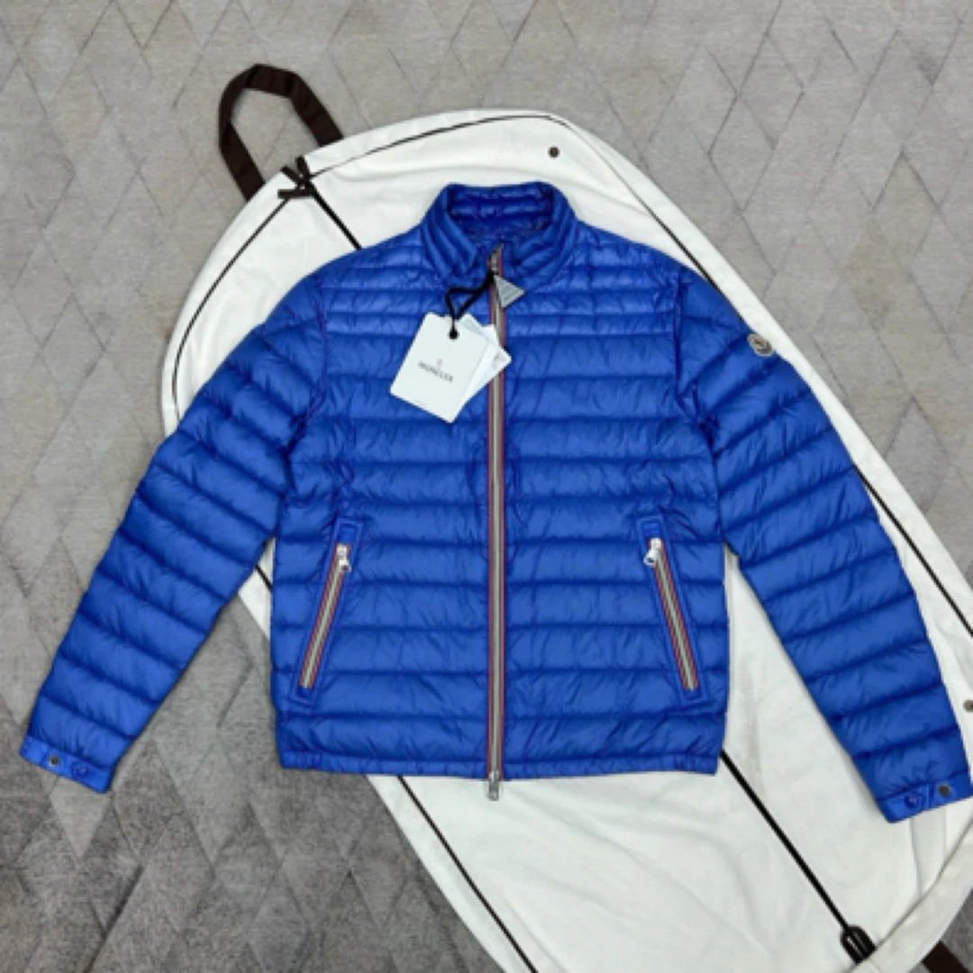 全新未使用 MONCLER 132412 蒙口羽绒服夹克外套