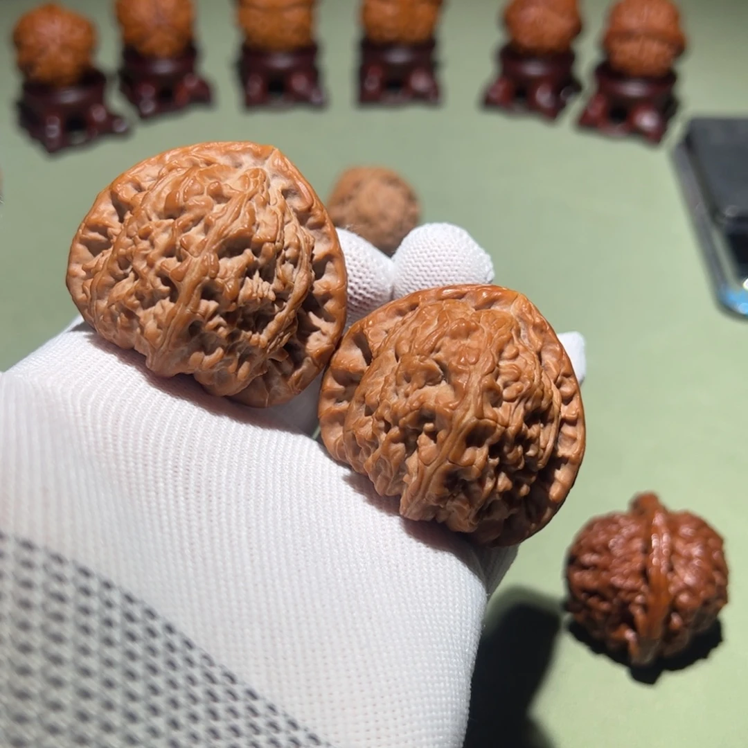 把件文玩核桃46白狮子三角白（微修）