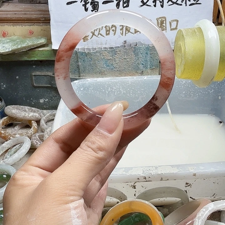 石英质玉未镶嵌手镯