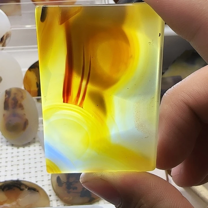 玛瑙/玉髓未镶嵌珠宝奇石