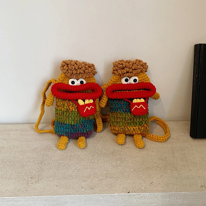 小女孩毛线钩织香肠嘴手机包成品丑萌可爱斜挎包秋冬季儿童零钱包