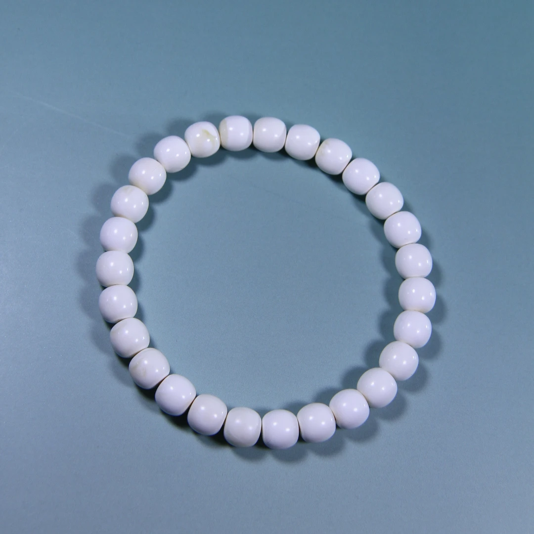 蜜蜡油漆白手串尺寸7.5X7重6.73克女款白色时尚素圈