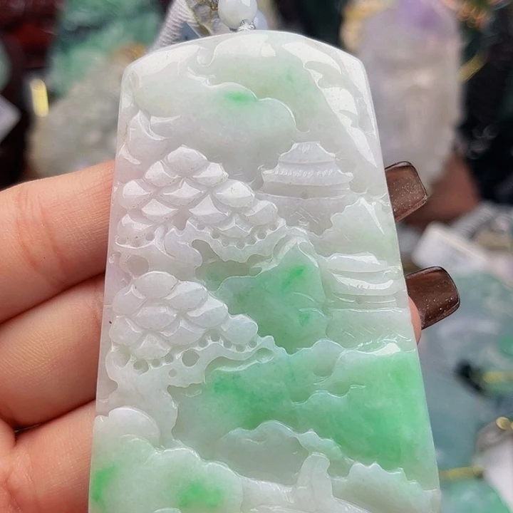 翡翠未镶嵌颈饰挂件