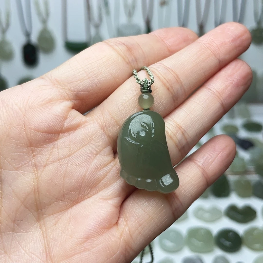 颈饰未镶嵌和田玉