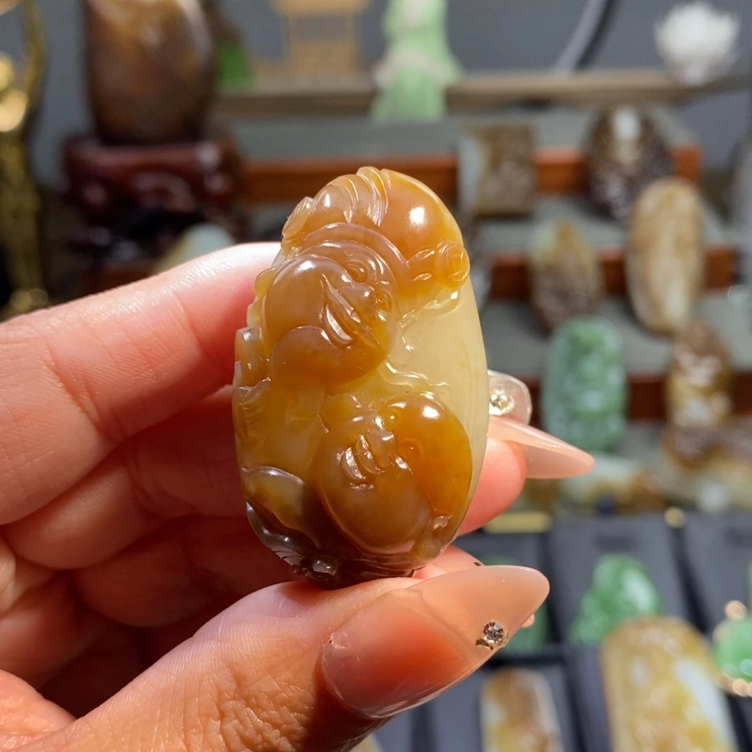 和田玉（糖玉）吊坠(不含链)未镶嵌