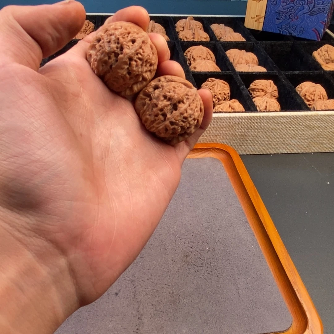 吊坠文玩核桃血麒麟