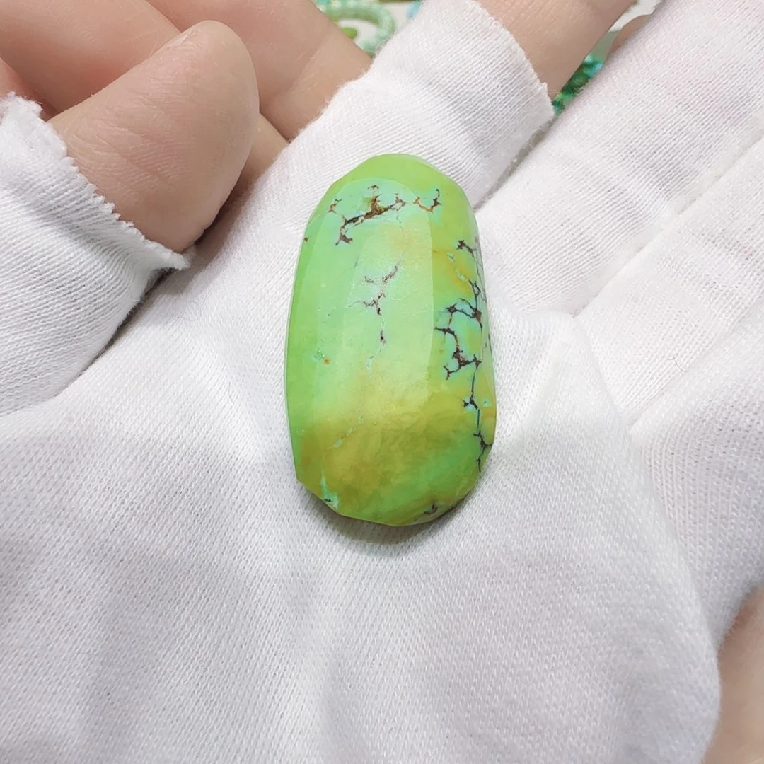 绿松石未镶嵌原矿绿松石