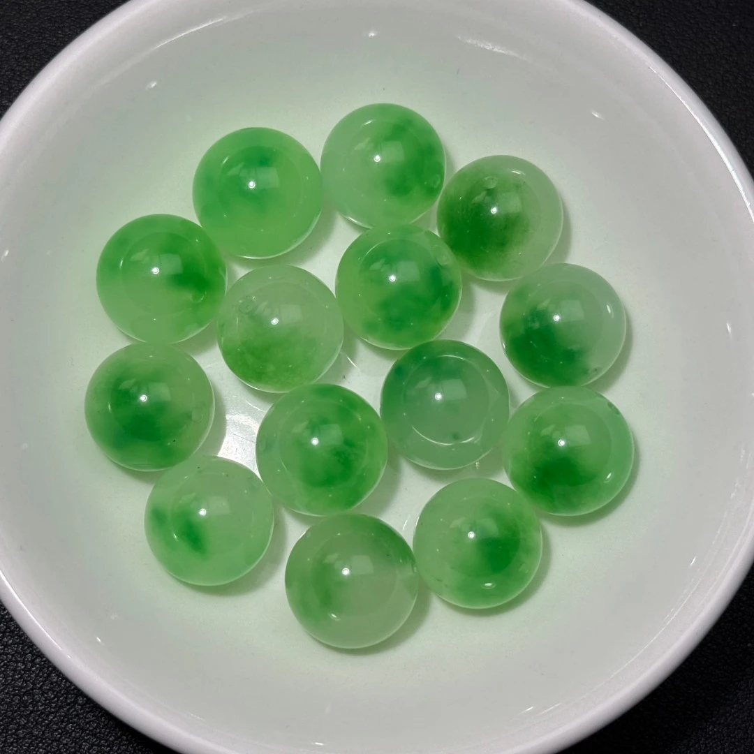 散珠天然绿飘花 16mm 5颗（赠弹力绳）WG020