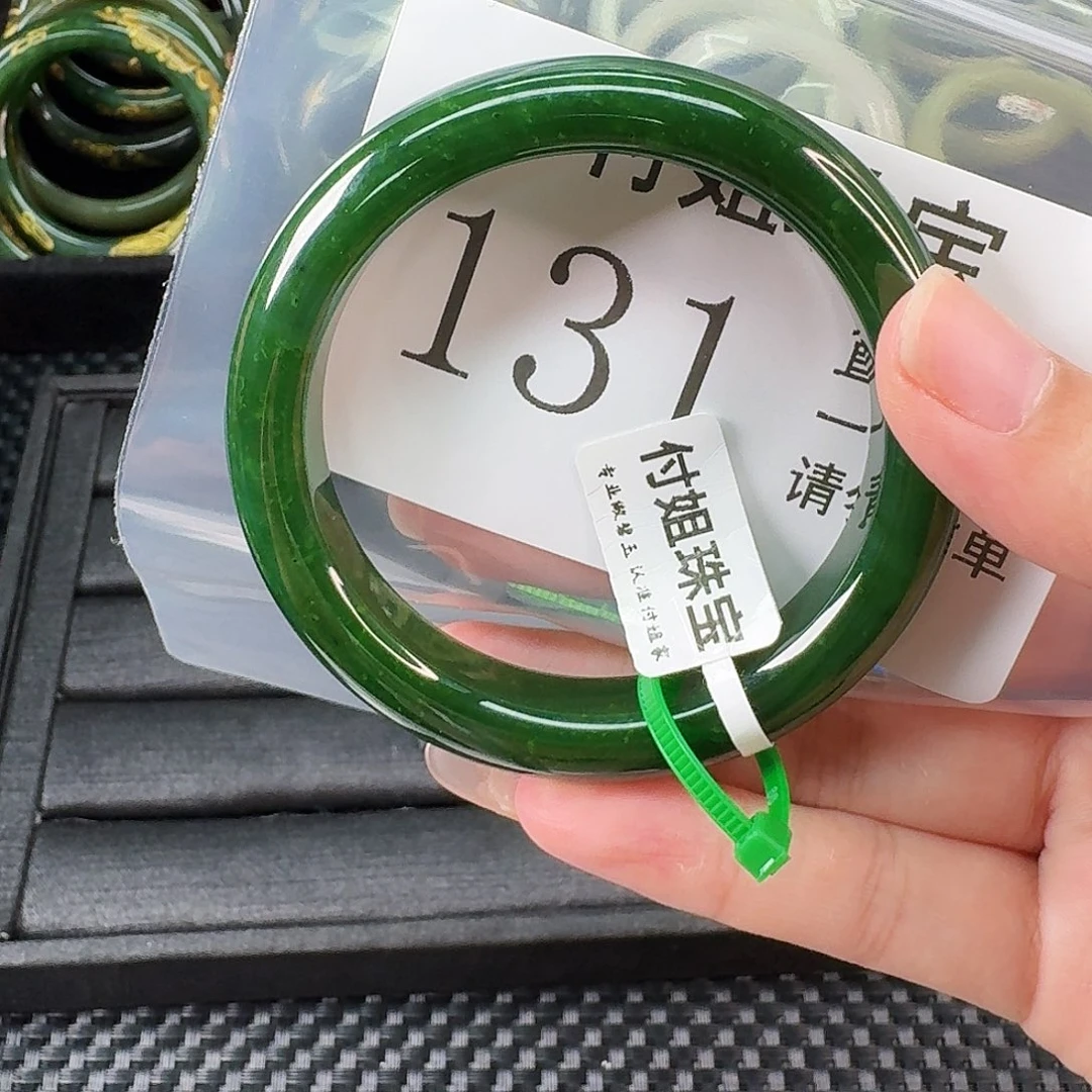 和田玉未镶嵌颈饰手镯55 131