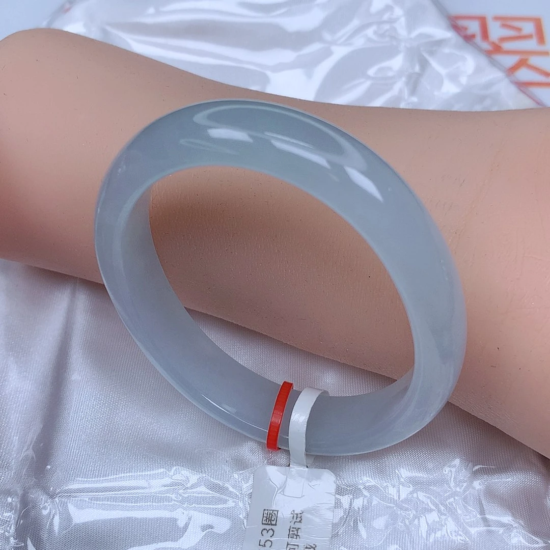 【闪购商品】未镶嵌手镯（贵妃镯）翡翠，53