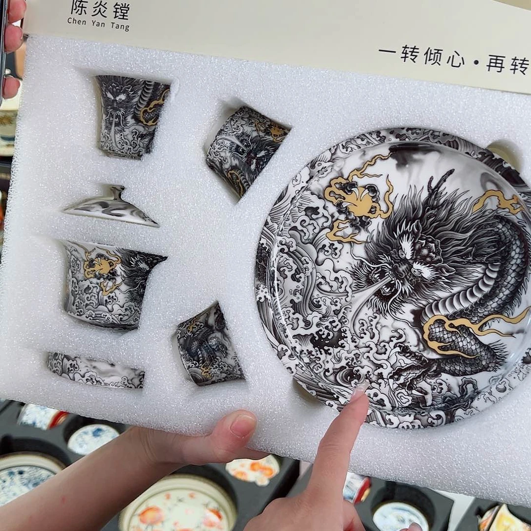 盖碗很漂亮，我很喜欢