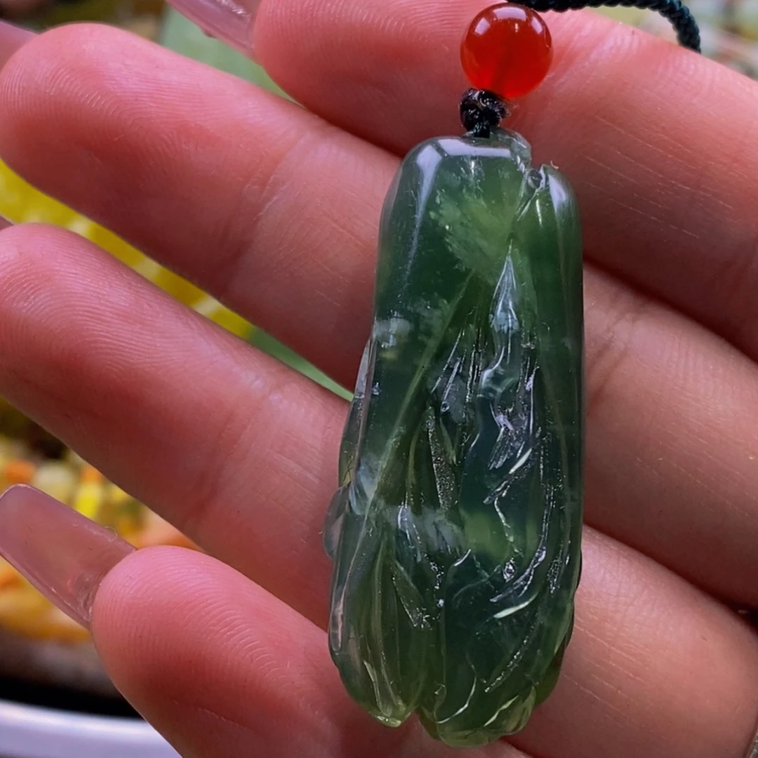 蛇纹石玉颈饰未镶嵌醉**生