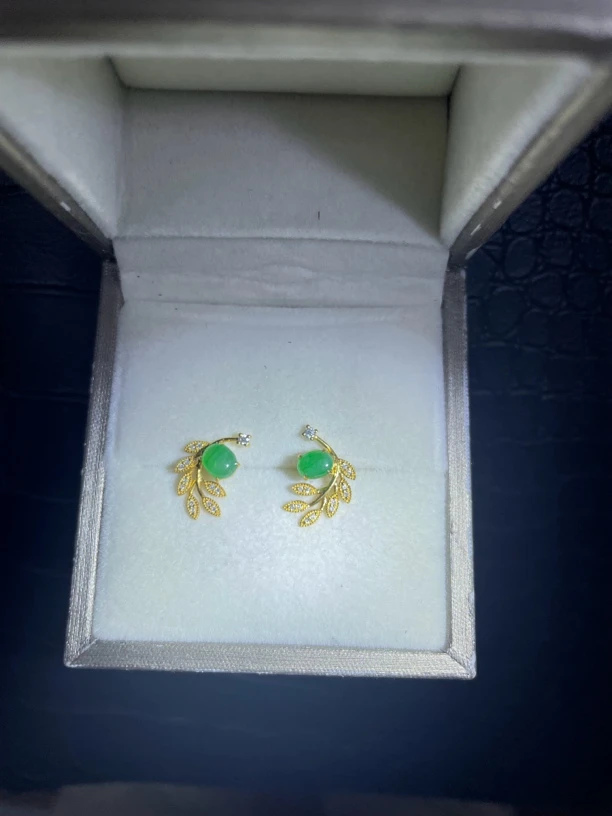 18k天然翡翠耳钉