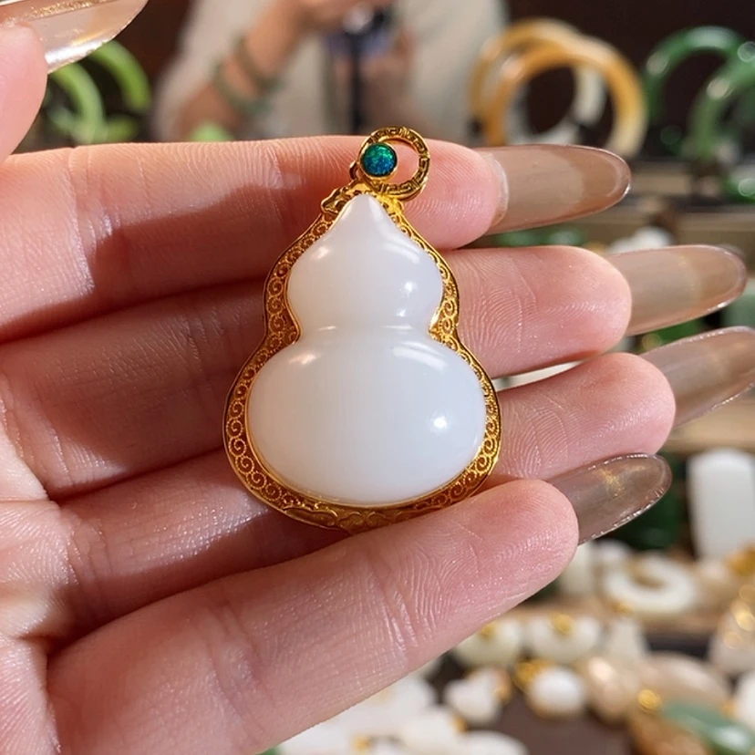 【闪购商品】和田玉吊坠18K金镶嵌