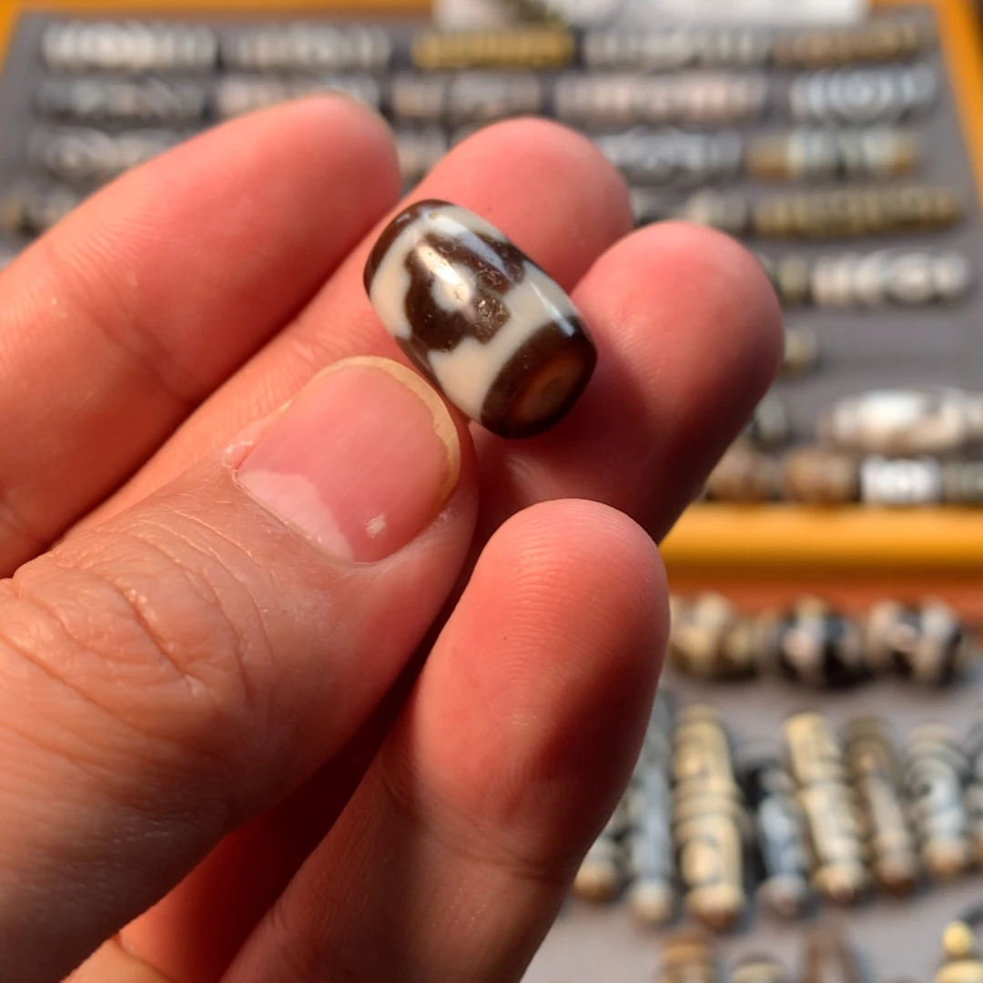 用***6玛瑙/玉髓未镶嵌颈饰