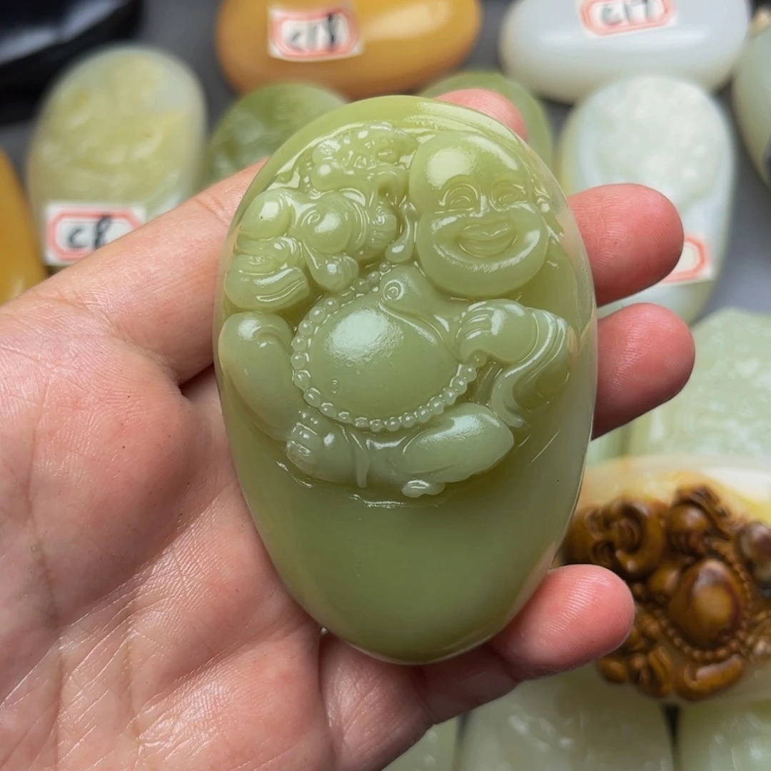 生***态石材方解石手把件佛