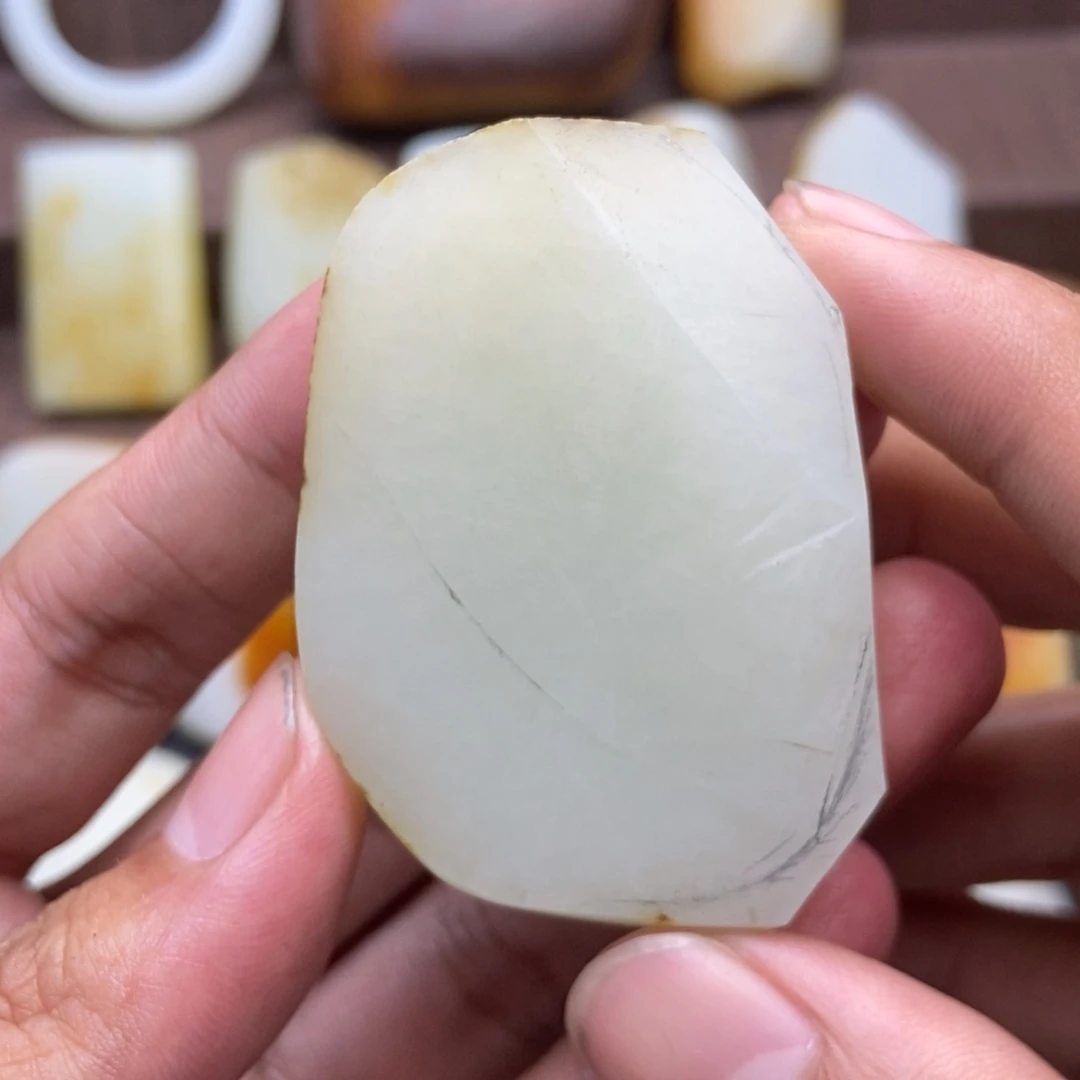 用***5定制未镶嵌定制和田玉