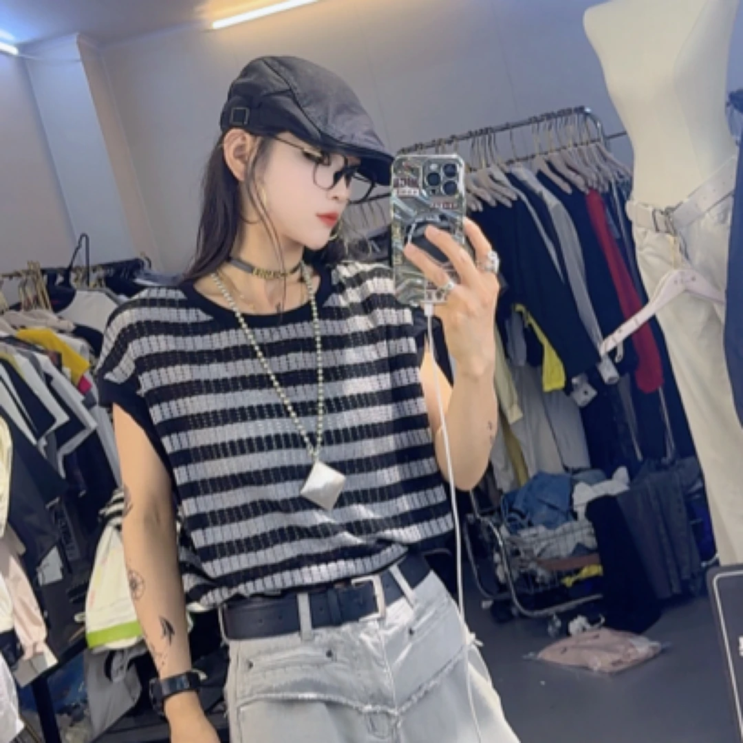 【C度笑笑力推】050新品时尚小众休闲条纹镂空抽绳针织衫