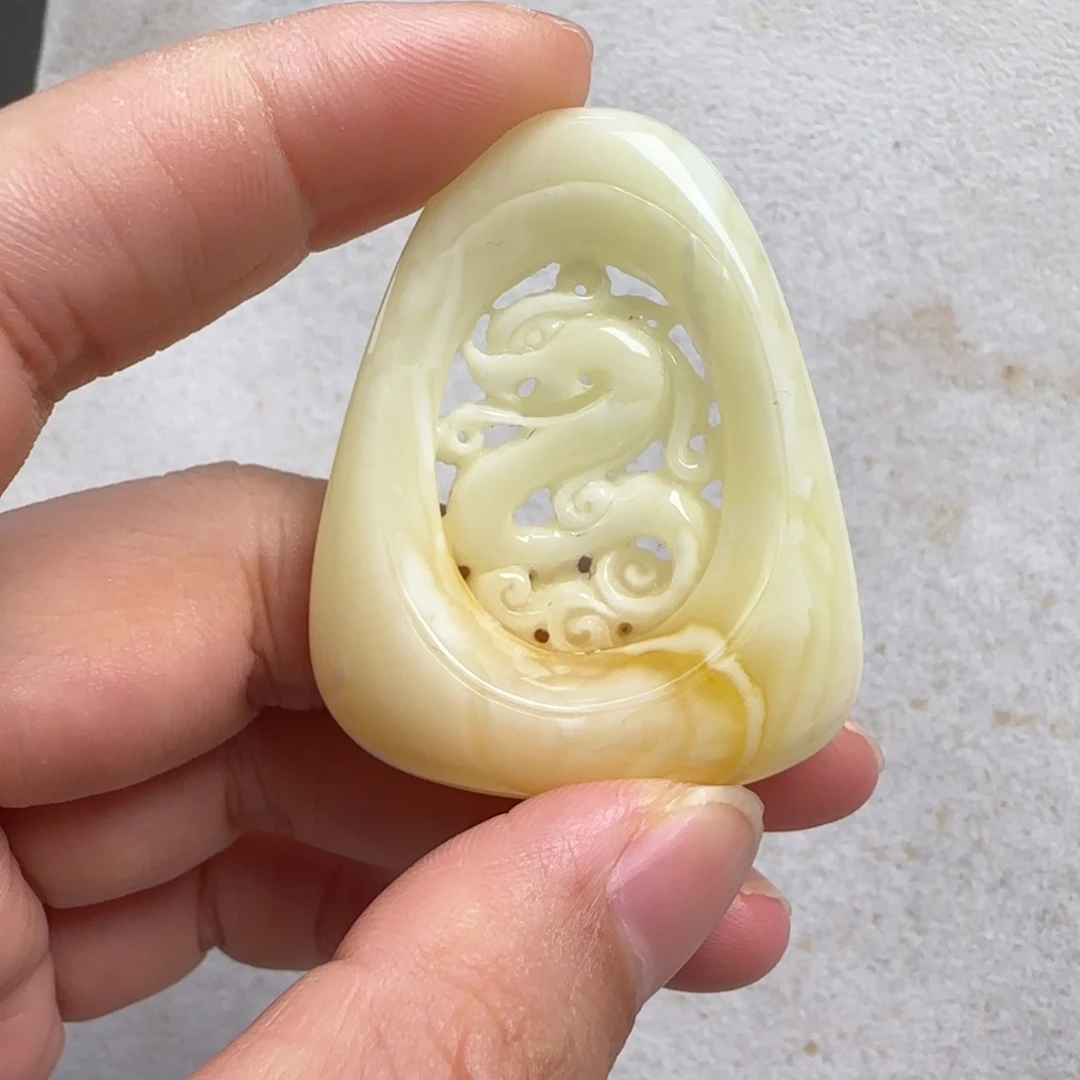 蜜蜡未镶嵌珠宝奇石