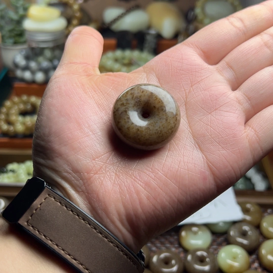 和田玉（糖玉）未镶嵌吊坠(赠链)