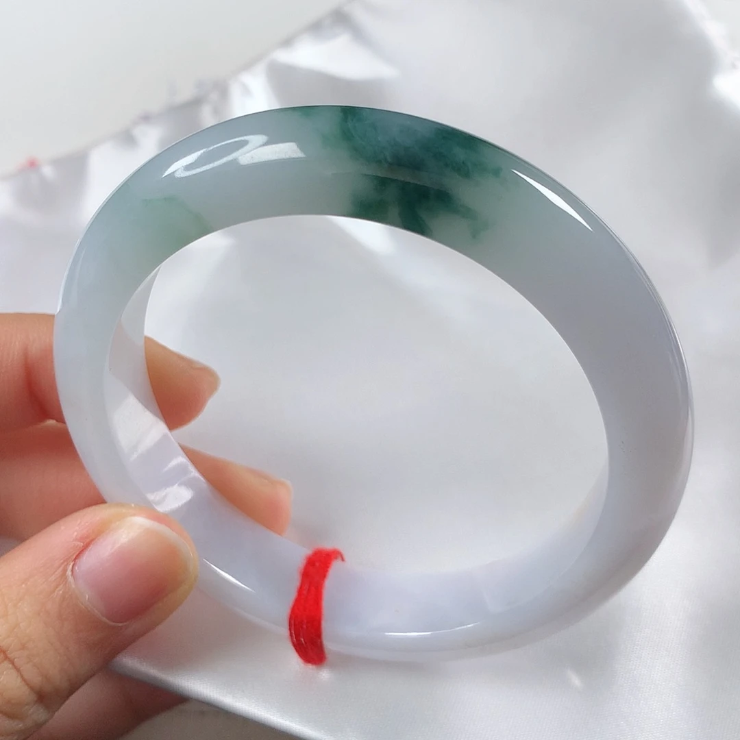 翡翠手镯未镶嵌 正圈①⑧④