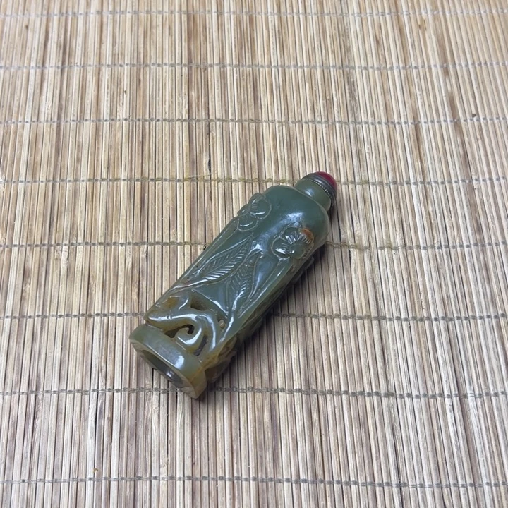 和田玉未镶嵌把件