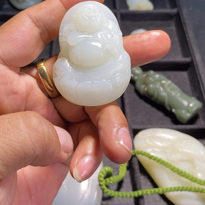 未镶嵌和田玉挂件