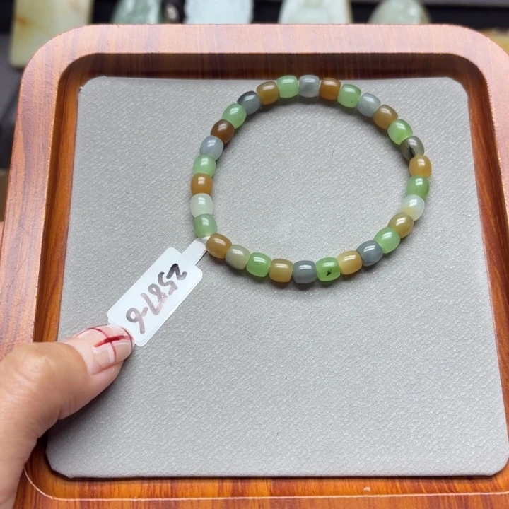 和田玉未镶嵌手串