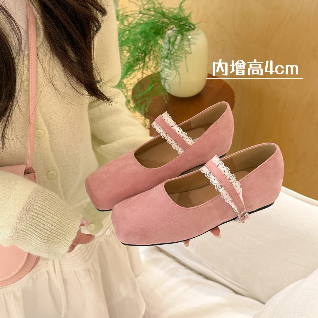 61oniiii＂桃之夭夭＂少女感绒面内增高蕾丝一字带浅口玛丽珍单鞋