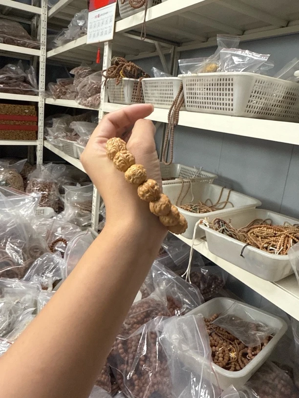 Z10蝉王猴头手串15➕16➕左右