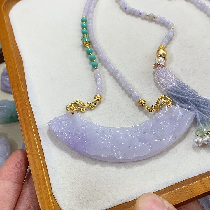 翡翠未镶嵌颈饰翡翠吊坠