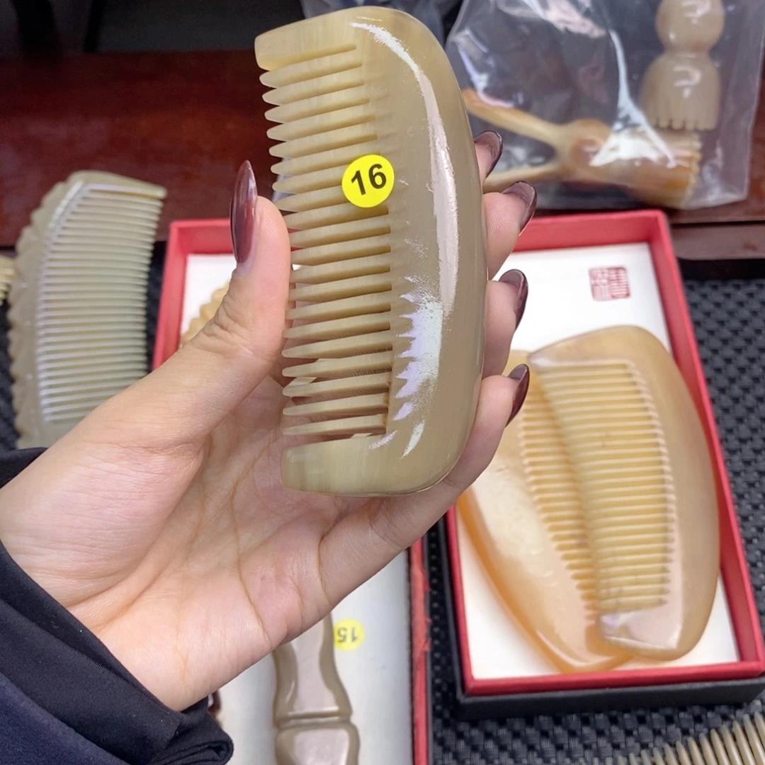 纯手工制作纯牛角梳子阁*