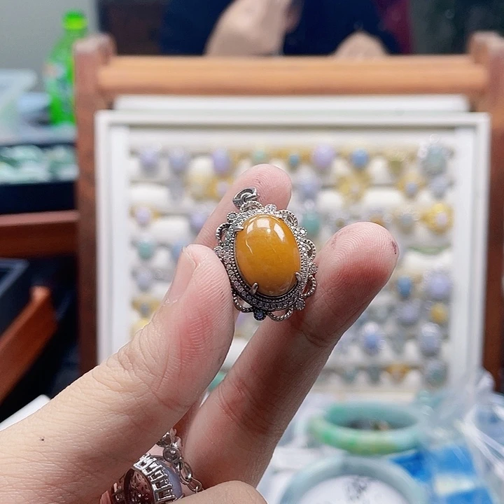 翡翠未镶嵌颈饰天然翡翠