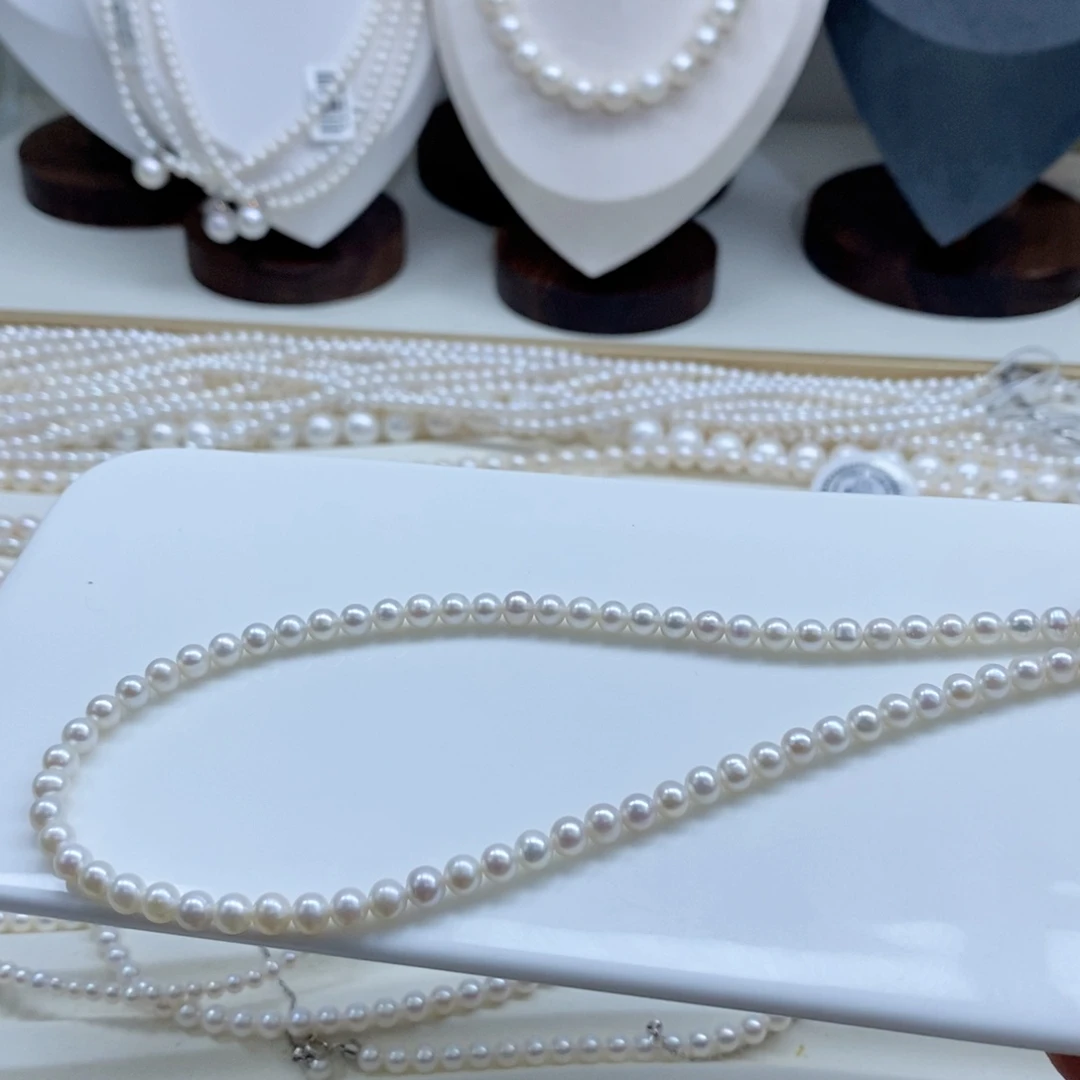 文***哥颈饰银S925镶嵌淡水珍珠