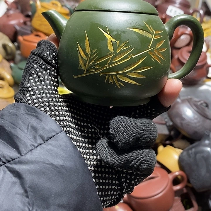 紫砂茶壶微瑕微笑