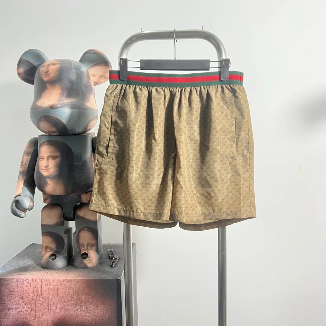 全新未使用 GUCCI/古驰 红绿条纹满印短裤P0715尺码46 40 38