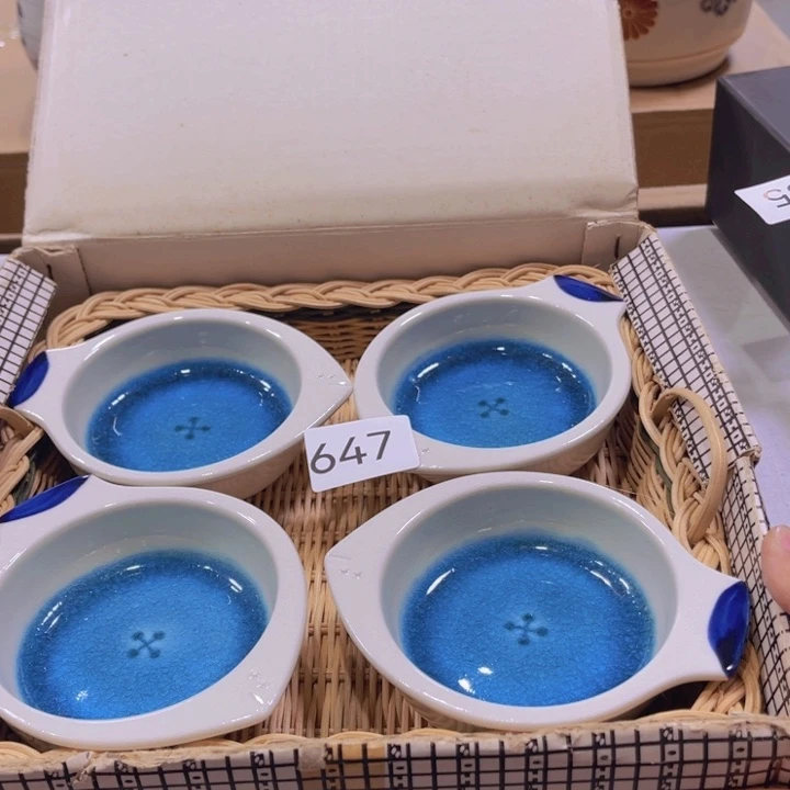 盖碗瓷器制作工艺精湛