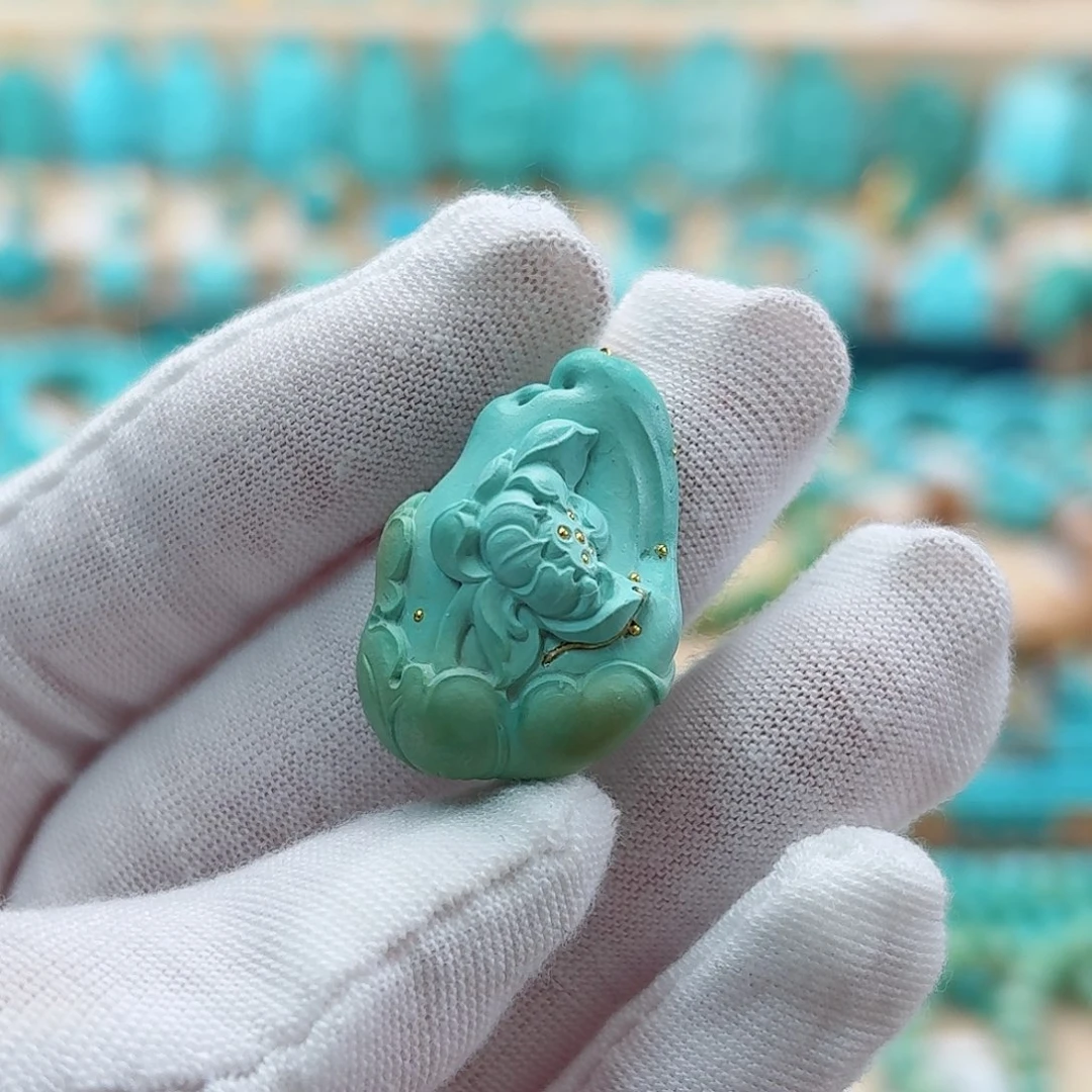 绿松石未镶嵌珠宝奇石