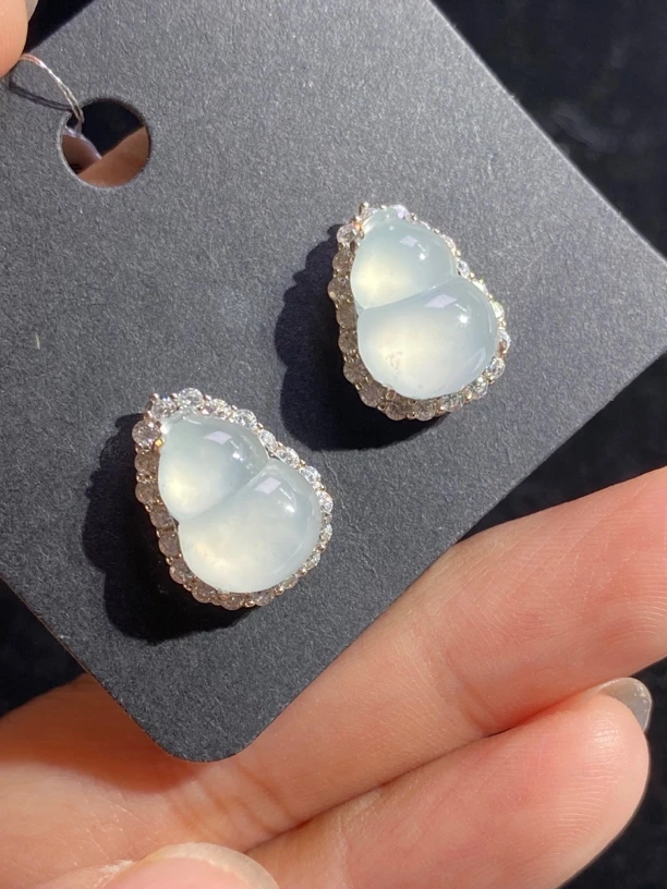 缅料天然翡翠a货葫芦耳钉