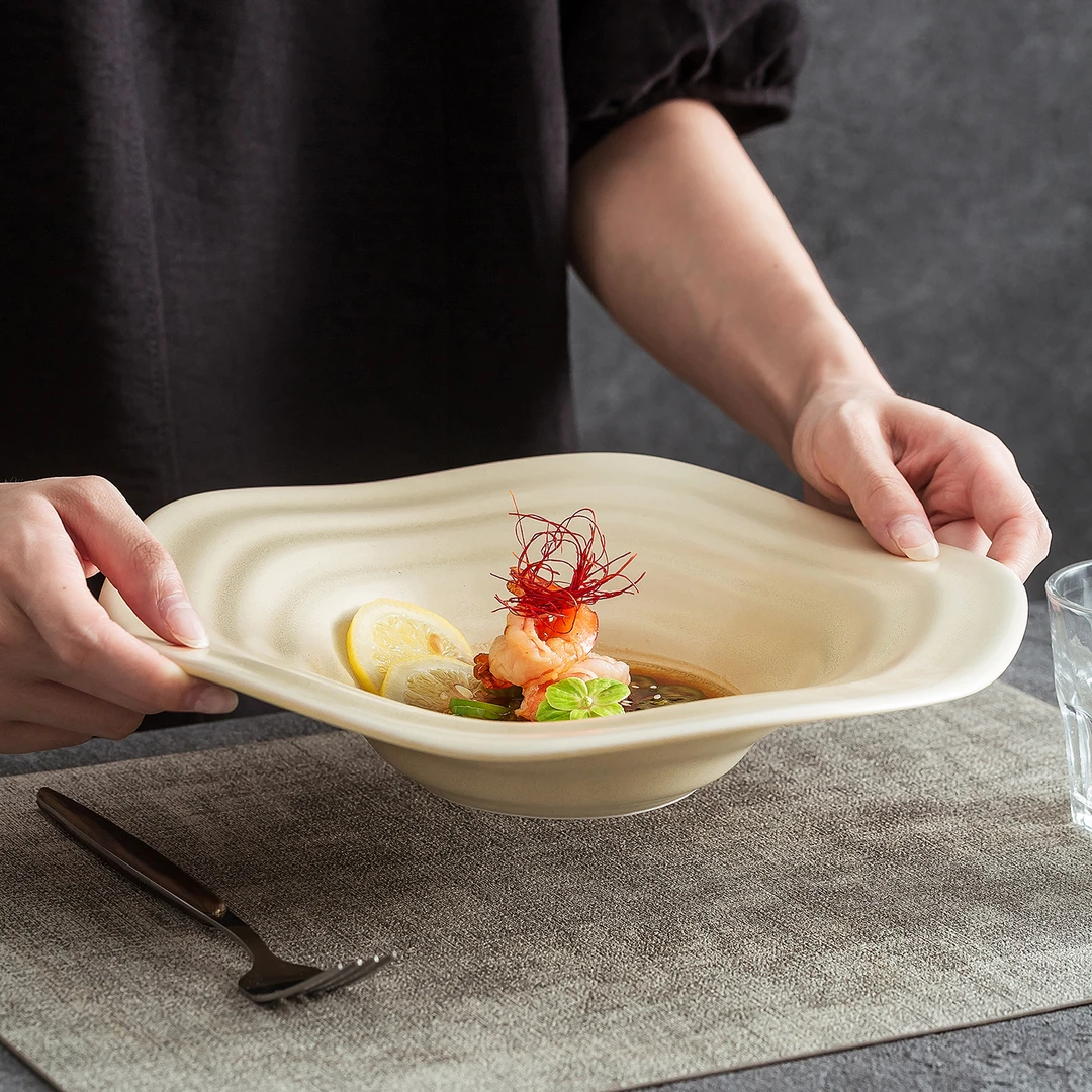 2025年新款特别好看的精致创意日式釉下彩陶瓷盘子餐盘日料盘深盘