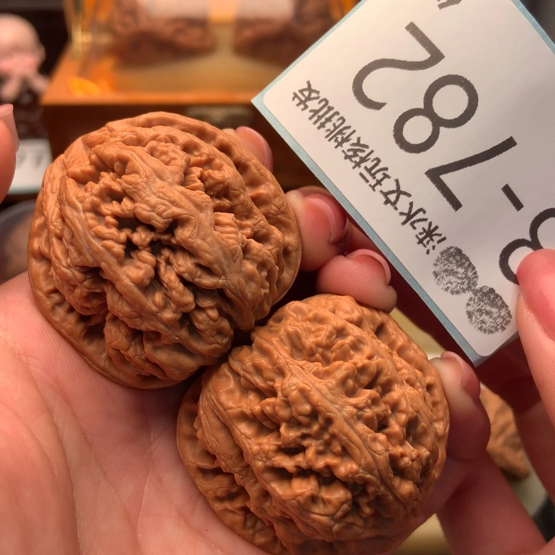 文玩核桃把件42粗筋