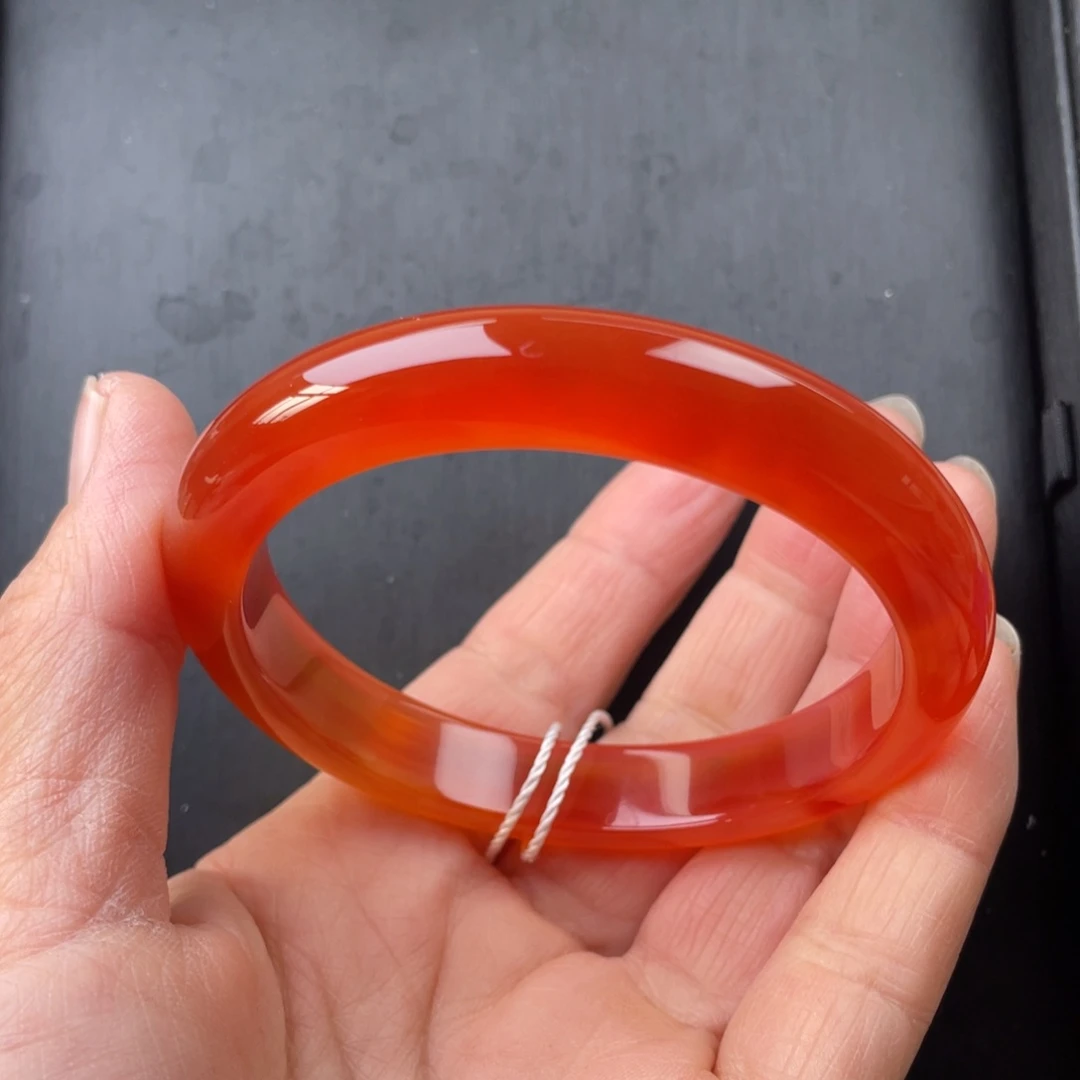 玛瑙/玉髓手镯未镶嵌 58圈口
